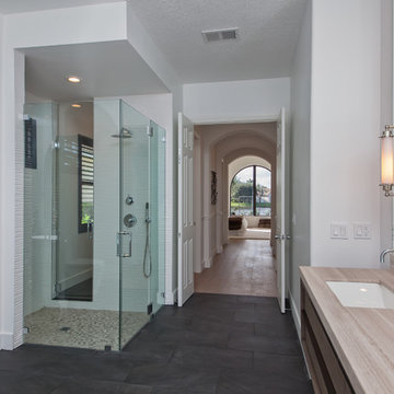 Roos Residence