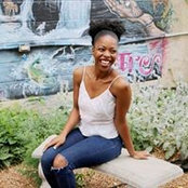 Coco Maxwells foto