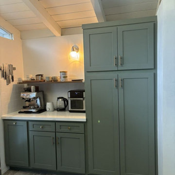 Kim Kitchen Retrofit and New Custom Island