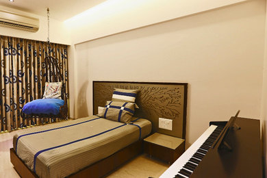 Inspiration for a zen home design remodel in Mumbai