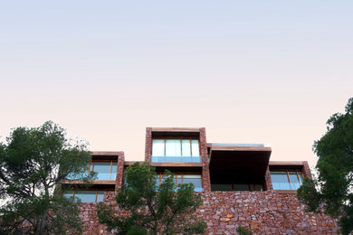 Inspiration for a contemporary exterior home remodel in Valencia