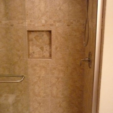 3 bathrooms in Apple Valley