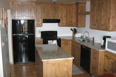 Silverthorne, Colorado kitchen, knotty alder