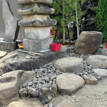 十三重層塔据付工事