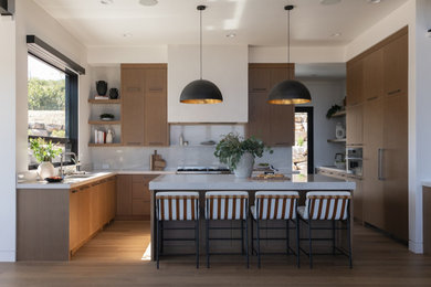Trendy kitchen photo in Salt Lake City