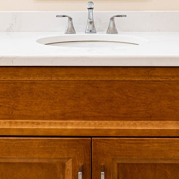 Veining in Counter Continues into Backsplash