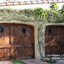garage door/garage opening