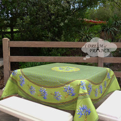 Outdoor dining - Tablecloths