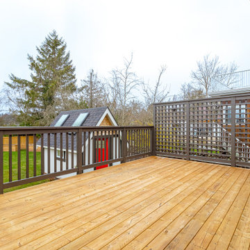 Attached deck