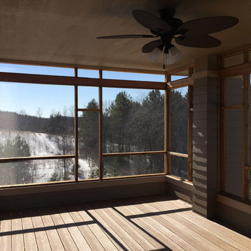 Screen Porch (views to SW)