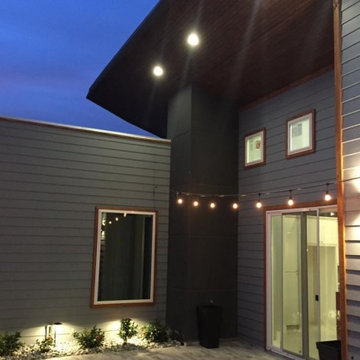 Grey House II (2019)