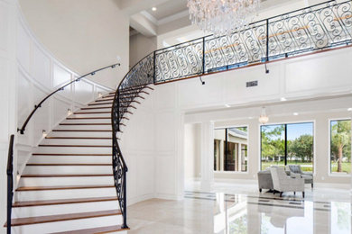 Example of a tuscan staircase design in Orlando