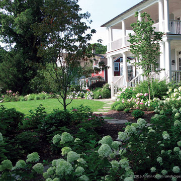 Circular Waterfront Garden - Darien, CT
