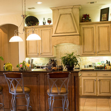Train Custom Homes-Pictures of Custom Kitchens in Custom Homes.