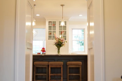 Entryway - entryway idea in Cincinnati