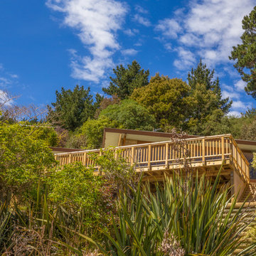 Outdoor Living Areas and Decks