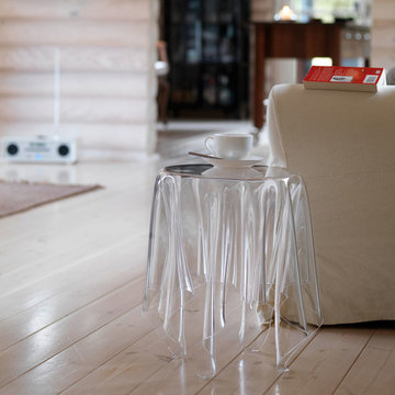 Modern Furniture Design: Transparent End Table
