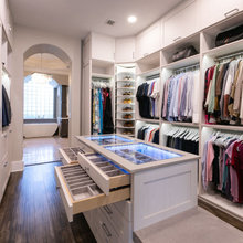 Closet/bathroom Combo