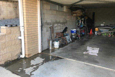 Photo of a mid-sized basement in Gold Coast - Tweed.