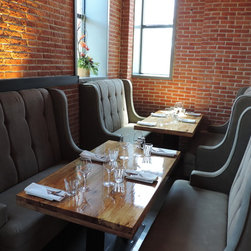 LABARAKE CASERNE &Agrave; MANGER &ndash; MONTREAL - Bar Stools And Counter Stools