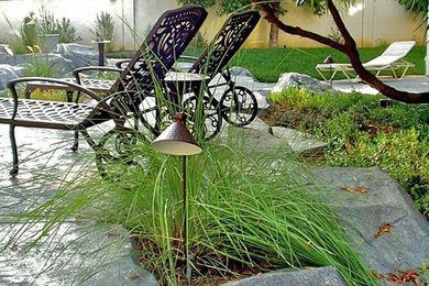Photo of a transitional landscaping in Orange County.