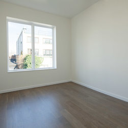 Queen's NY Condo - Products