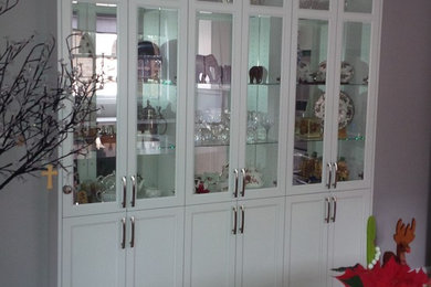 Elegant kitchen photo in Toronto