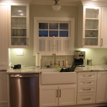 White Shaker with Donna-Sandra Granite