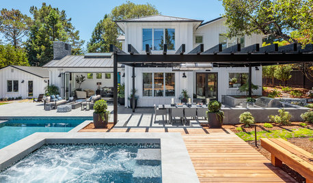 Tour a Casual California Home Made for Entertaining