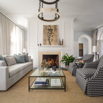 East Hampton, NY : Transitional Beyond The Hedges