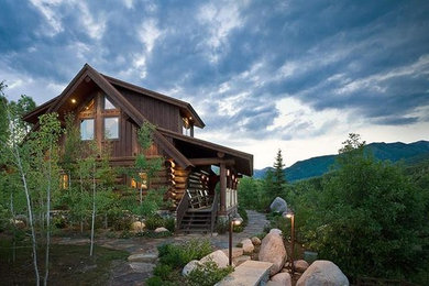 Example of an arts and crafts exterior home design in Albuquerque