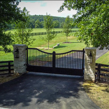 Custom Elite Series Gate w/ Privacy Panel