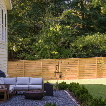 Horizontal privacy fence with rail fence