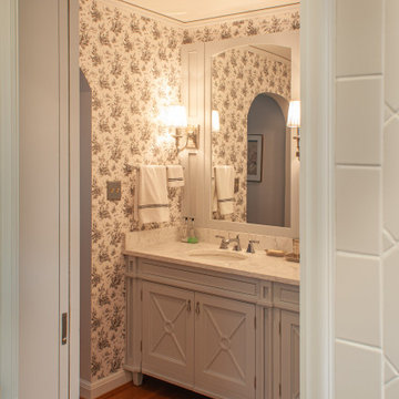 Adaptable vanity base to accommodate wheelchair