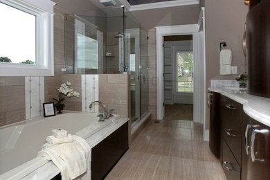 Example of a bathroom design in Louisville