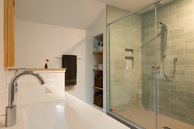 Bathroom - modern bathroom idea in Raleigh