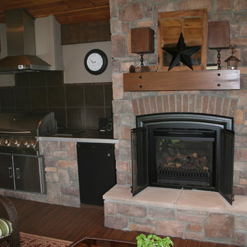Fireplace & Outdoor Kitchen
