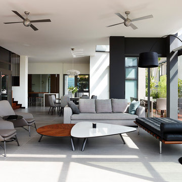 2 Holland Grove