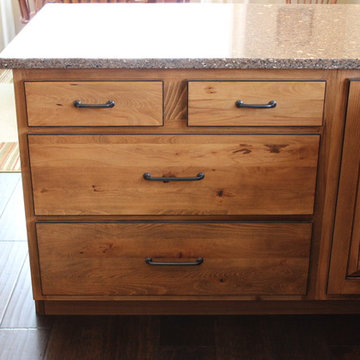 Geneseo, IL-Rustic but Refined
