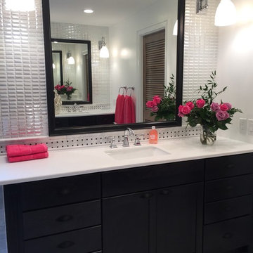 Beautiful 100 sqf marble and black slate bathroom