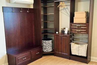 Inspiration for a timeless closet remodel in New York