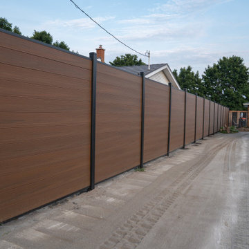 Modern Composite Privacy Fence with Integrated Lighting