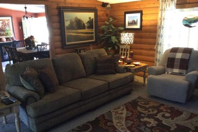 Mountain style family room photo in Other