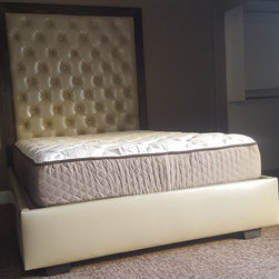 Queen size bed with bed frame - Headboards
