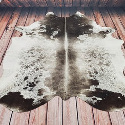 Cowhide rugs and hundreds of ideas. Free shipping all over the USA and Canada. d
