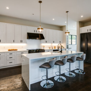 Obsessed with this clean Dacor design from Tynet Calhoun of MAG Builders in Denv