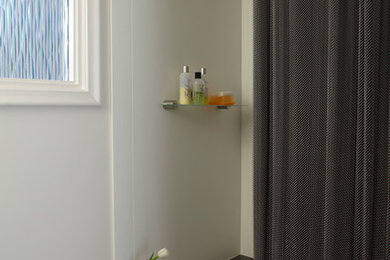 Minimalist bathroom photo in Portland