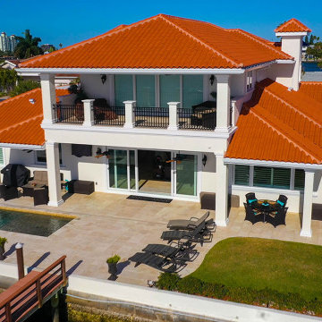 Exterior & arrival – St. Pete Beach