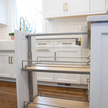 Light Filled Transitional Kitchen Renovation