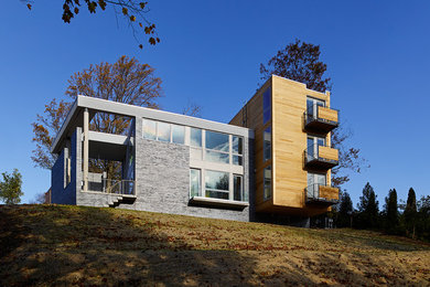 Inspiration for a contemporary exterior home remodel in Philadelphia